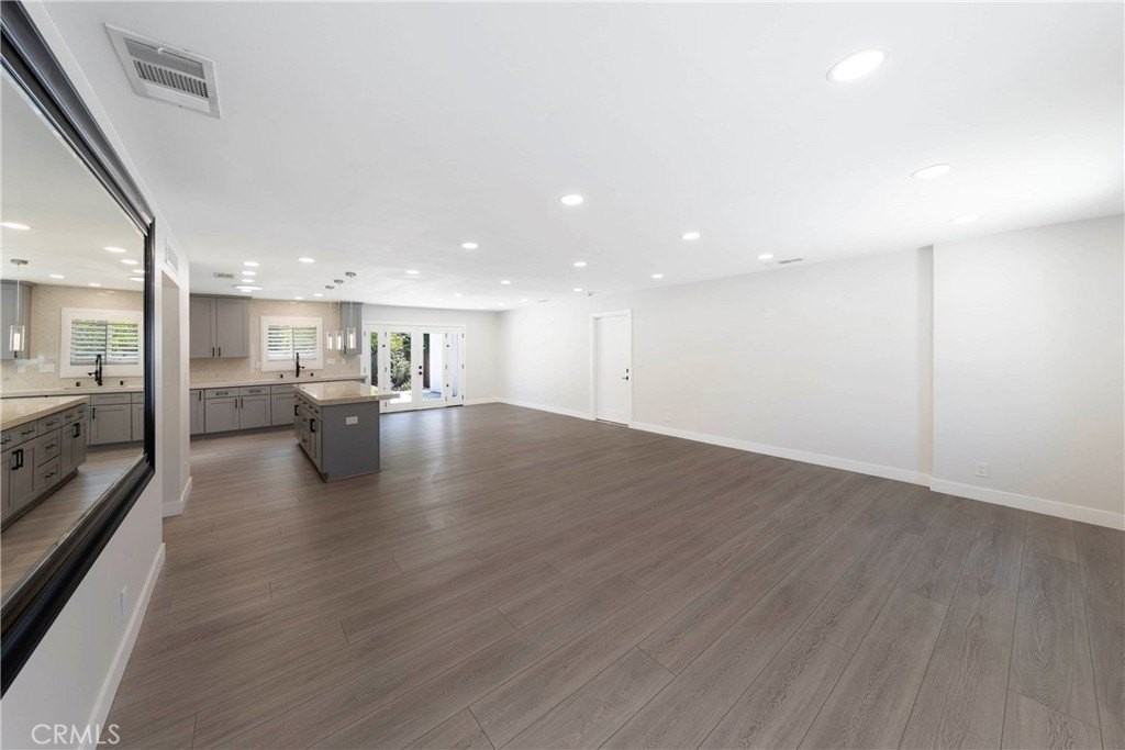 12282 Newport Ave - Photo 3 of 24
