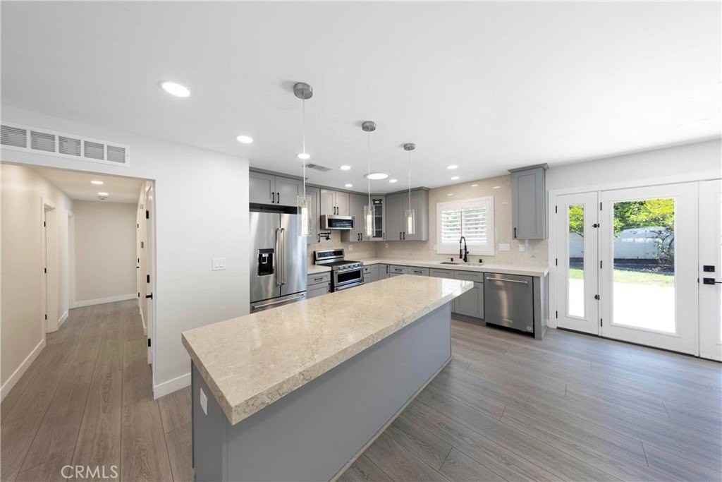 12282 Newport Ave - Photo 6 of 24