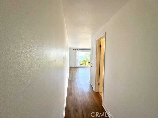 419 Monterey Ln #11 - Photo 5 of 12