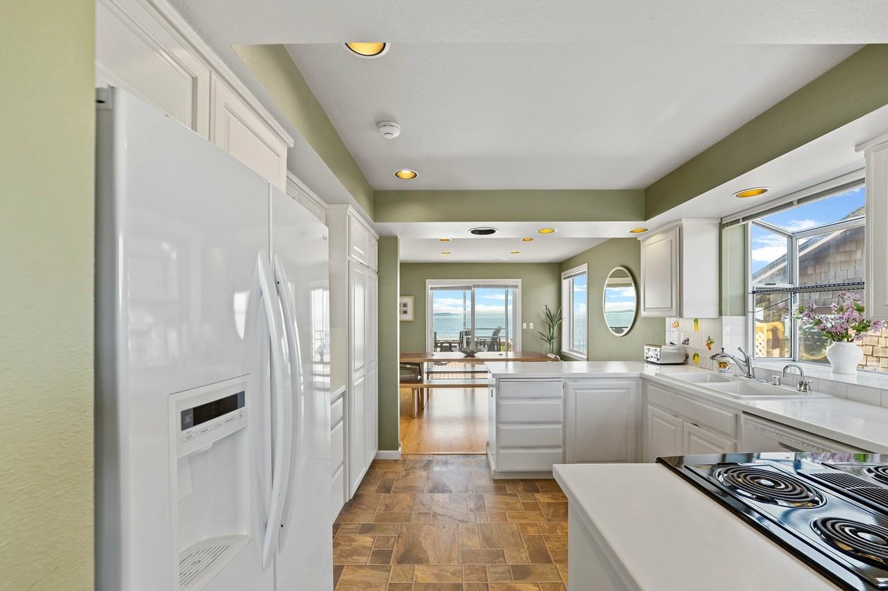 4183 Sucia Dr - Photo 4 of 45
