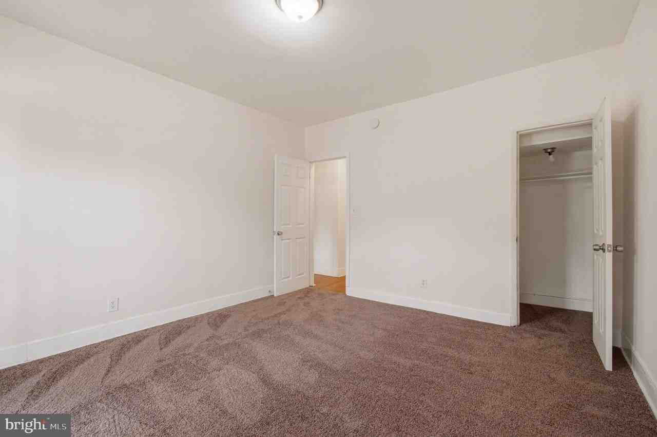 1616 Marion Barry Ave Se - Photo 5 of 25