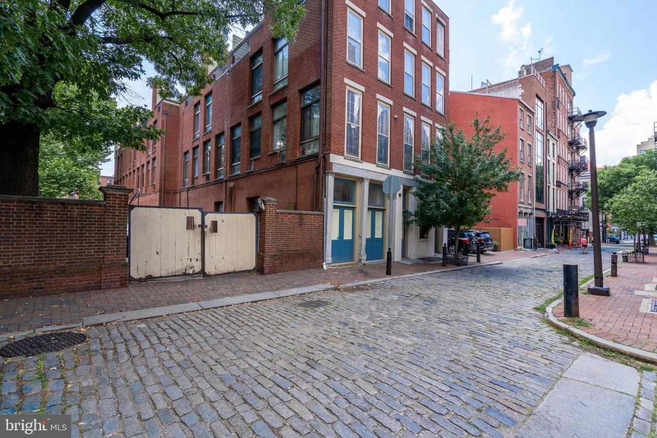 210 Church St #1D - Photo 3 of 43