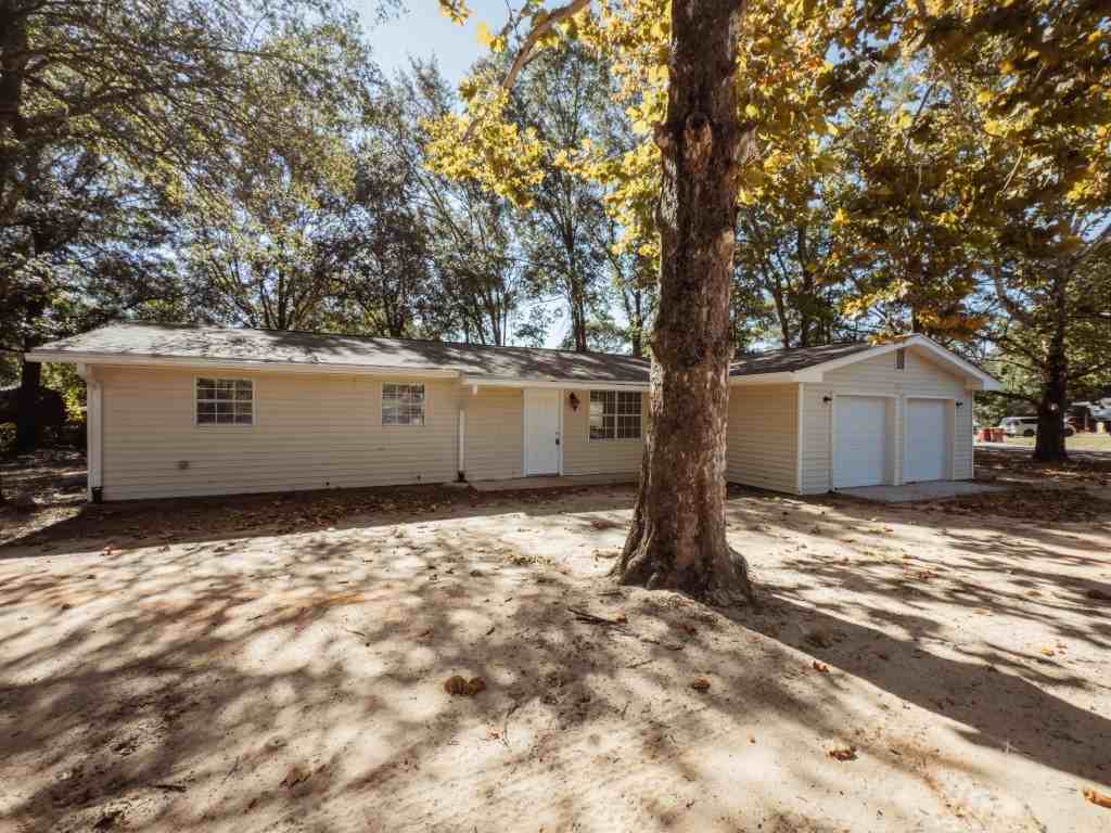 201 Amellia Pl #117 - Photo 2 of 18