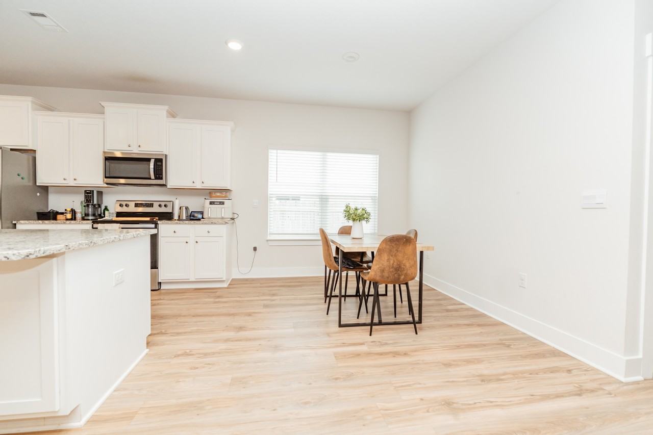732 Quintana St #1 - Photo 3 of 27