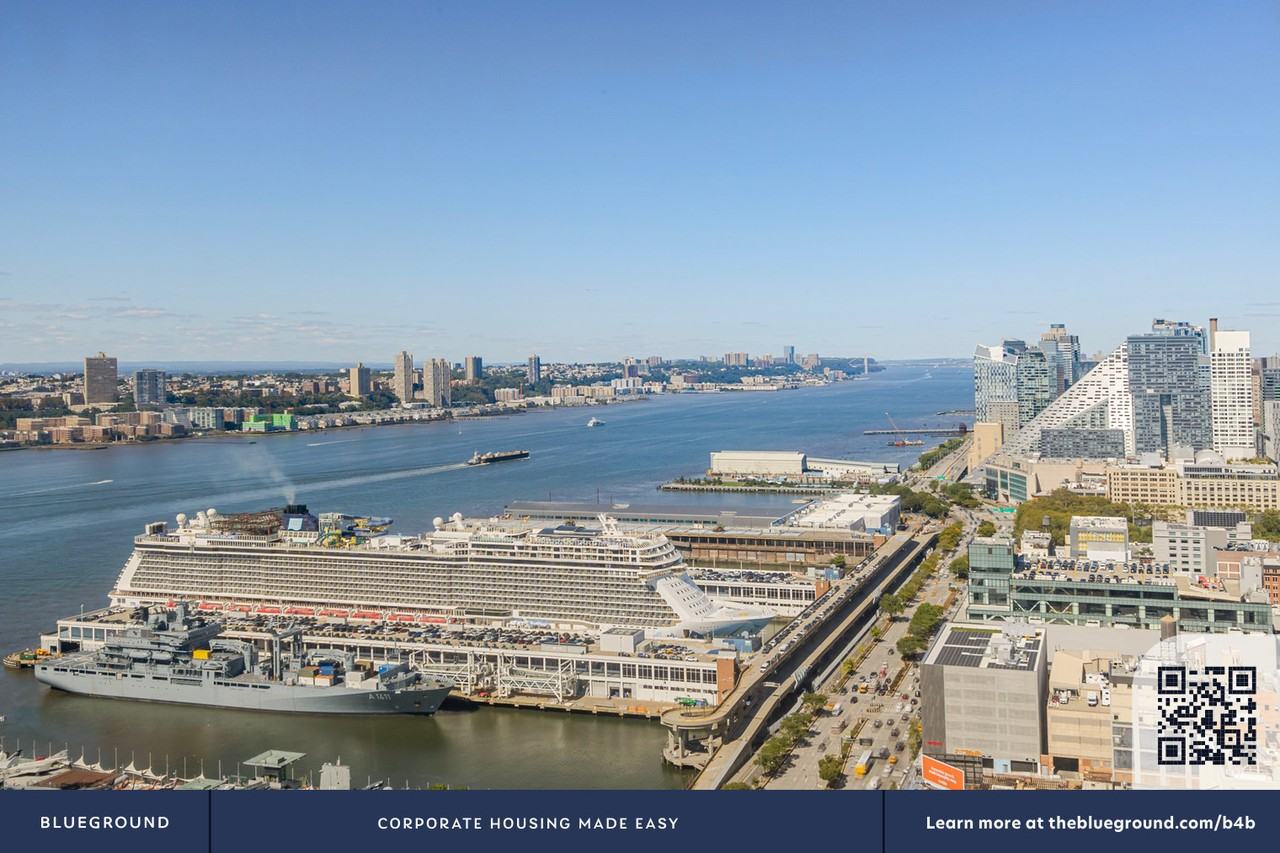 635 West 42nd Street - Photo 6 of 48