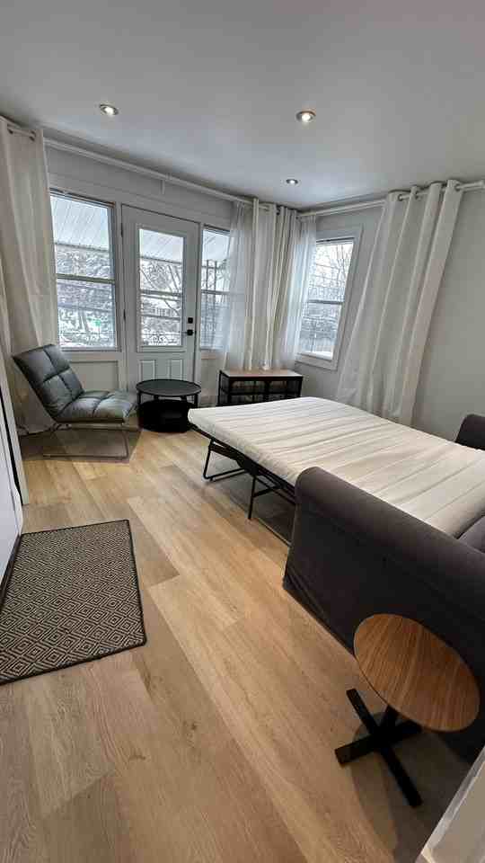5261 Boulevard Rosemont #2 - Photo 7 of 8