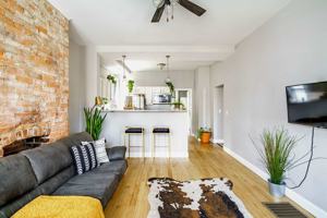 featured image of 1235 Highland St