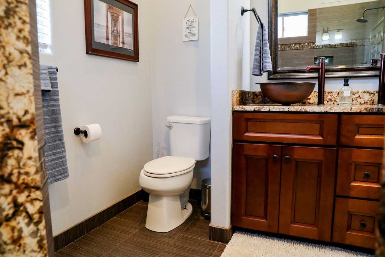 1079 Sapphire St #1335165P - Photo 7 of 23