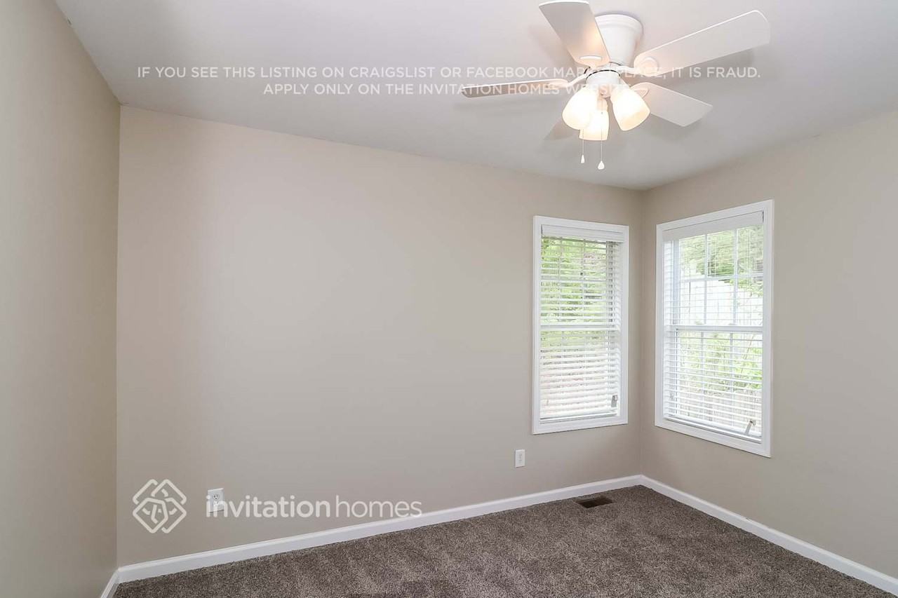 158 Georgias Ln - Photo 4 of 8