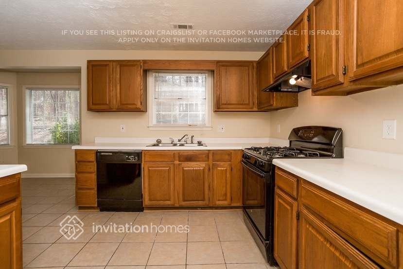 845 Rambling Rose Ct Nw - Photo 5 of 20