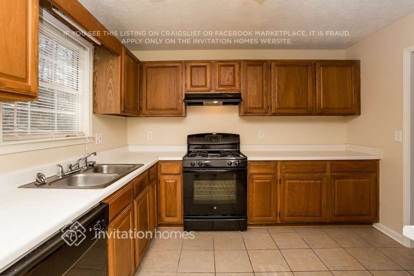 845 Rambling Rose Ct Nw - Photo 7 of 20