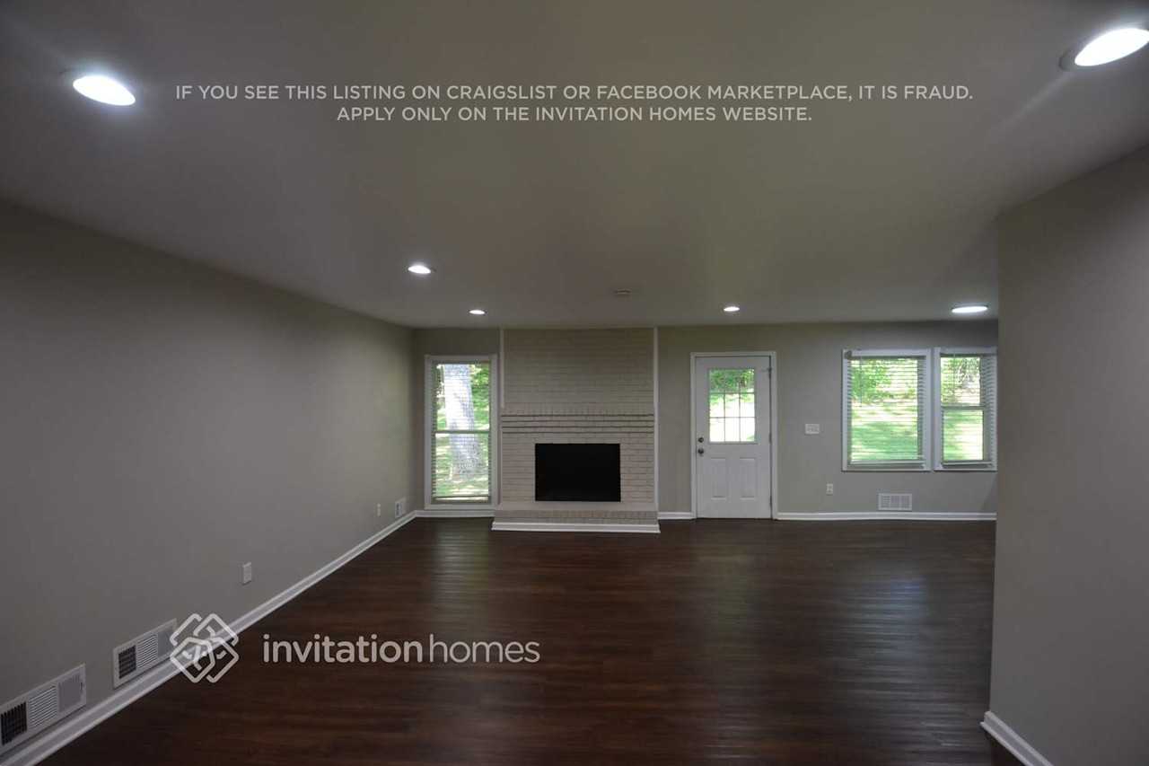 4091 Wrexham Dr - Photo 2 of 11