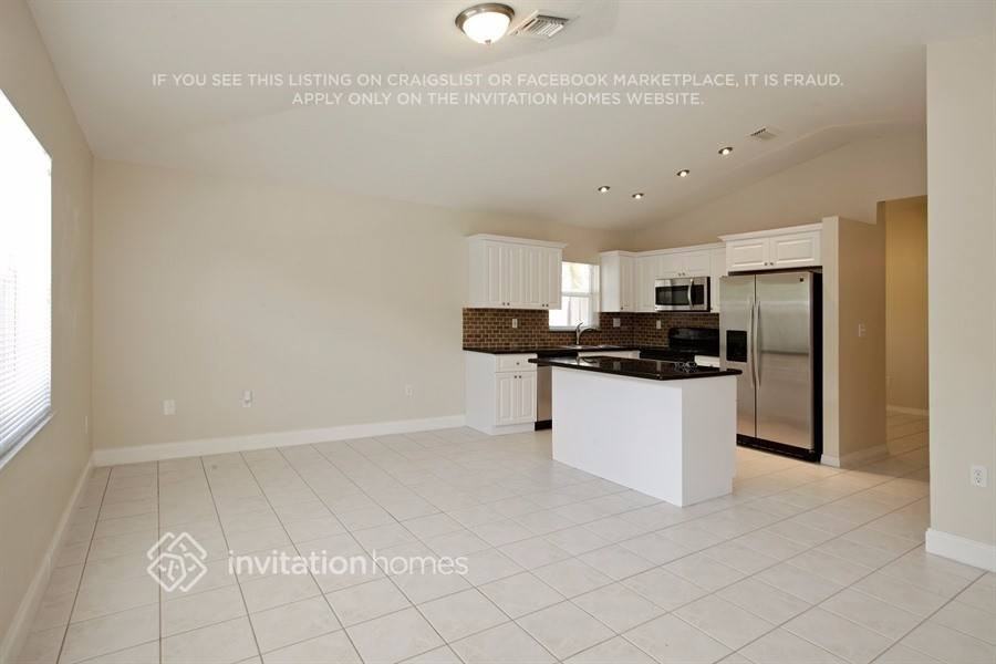 14704 Sw 177th Ter - Photo 4 of 18