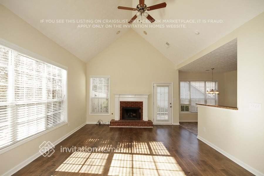 3170 Goldmist Dr - Photo 2 of 14