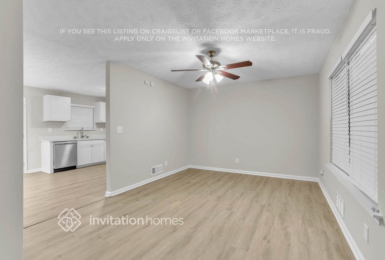 1242 S Indian Creek Dr - Photo 3 of 19