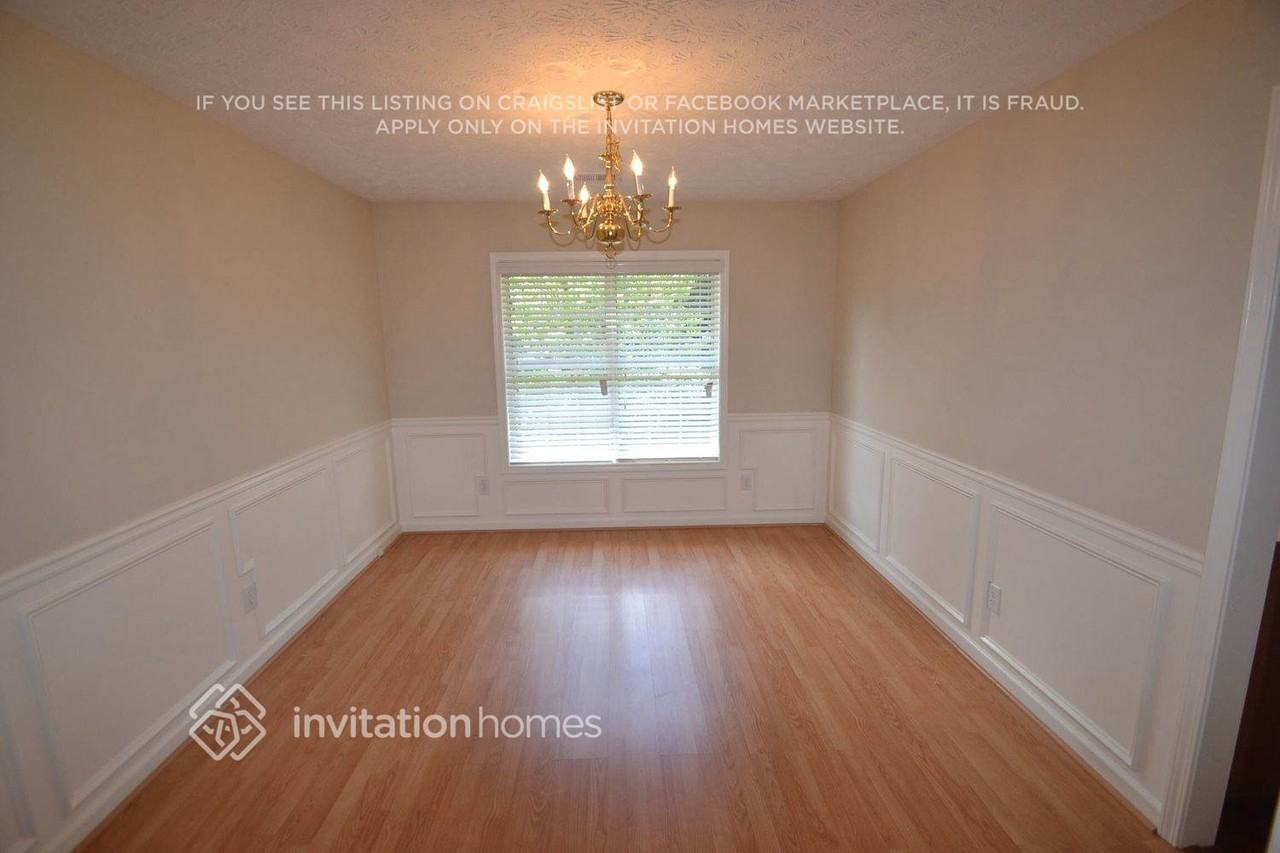 5684 Dexters Mill Pl - Photo 4 of 17