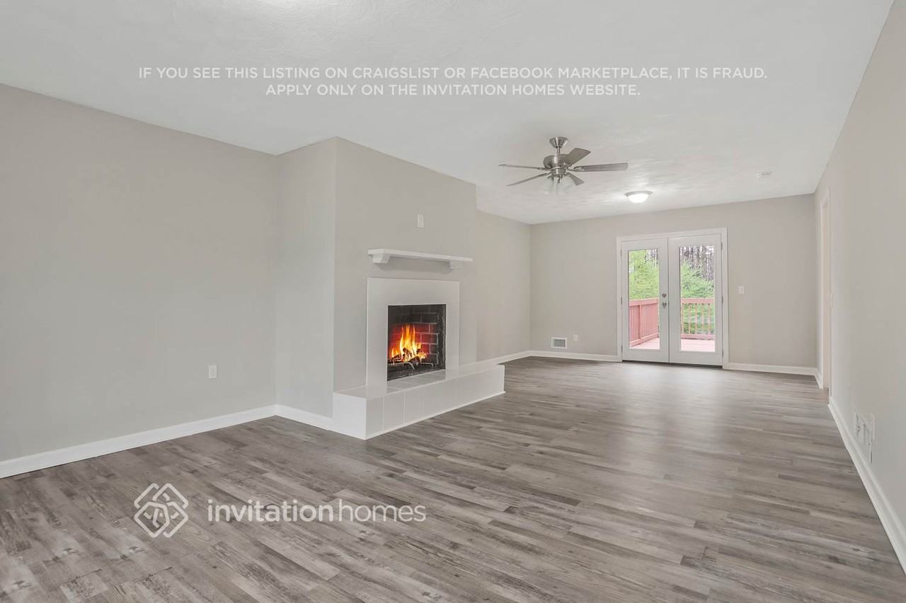 2777 Fran Ln Sw - Photo 5 of 22