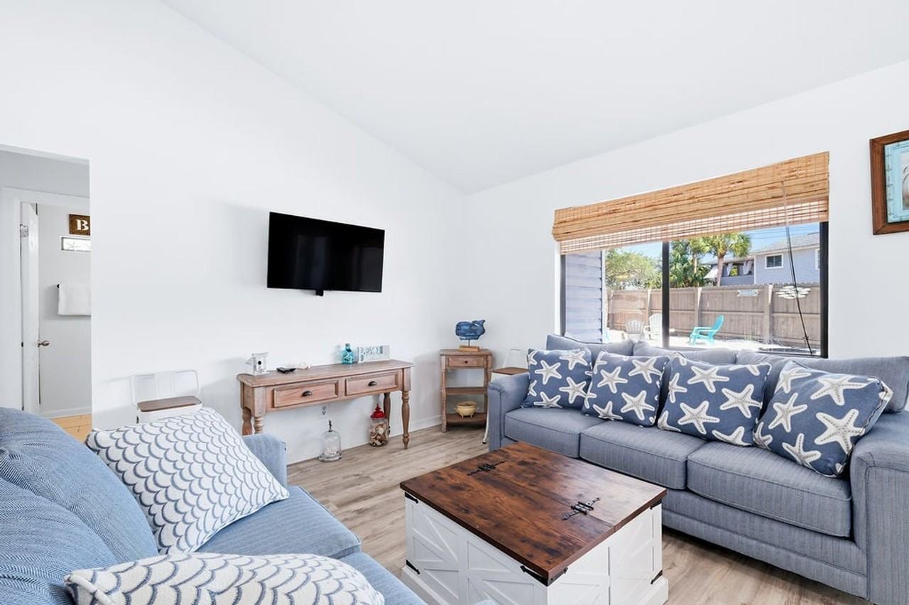 220 Sundial St #1447107P - Photo 5 of 50