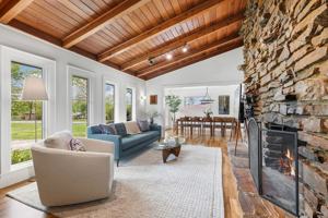featured image of 800 Nw D St
