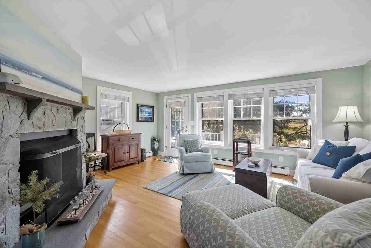 7 Norwood Ln #1532213P - Photo 7 of 48