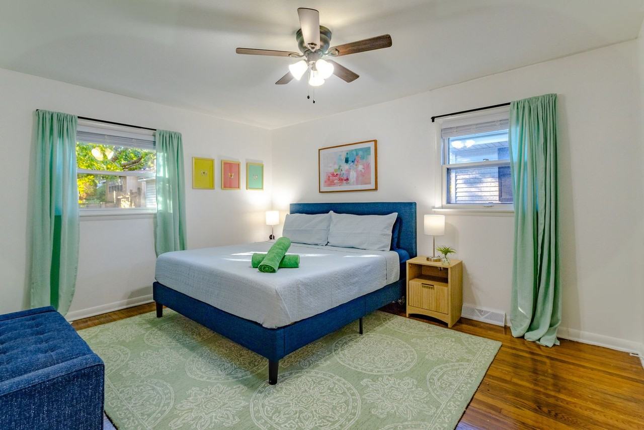 2527 N 113th St #1531277P - Photo 5 of 39