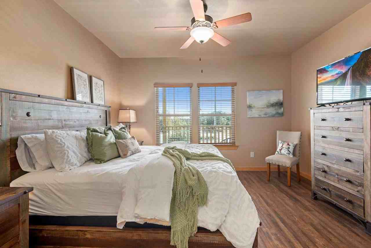 1593 Gruene Rd #1385478P - Photo 2 of 10