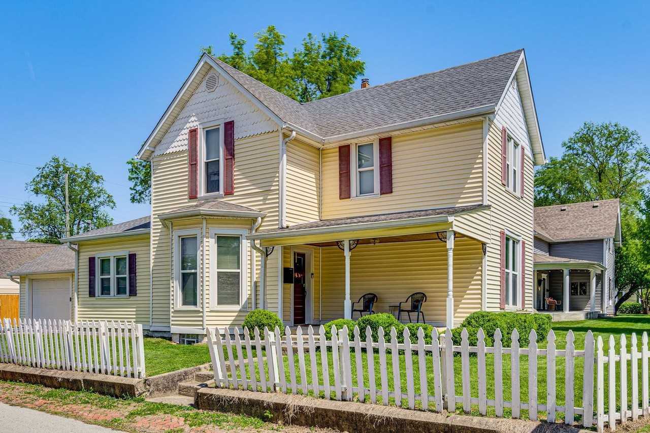 1448 Maple Ave #1537771P - Photo 4 of 16