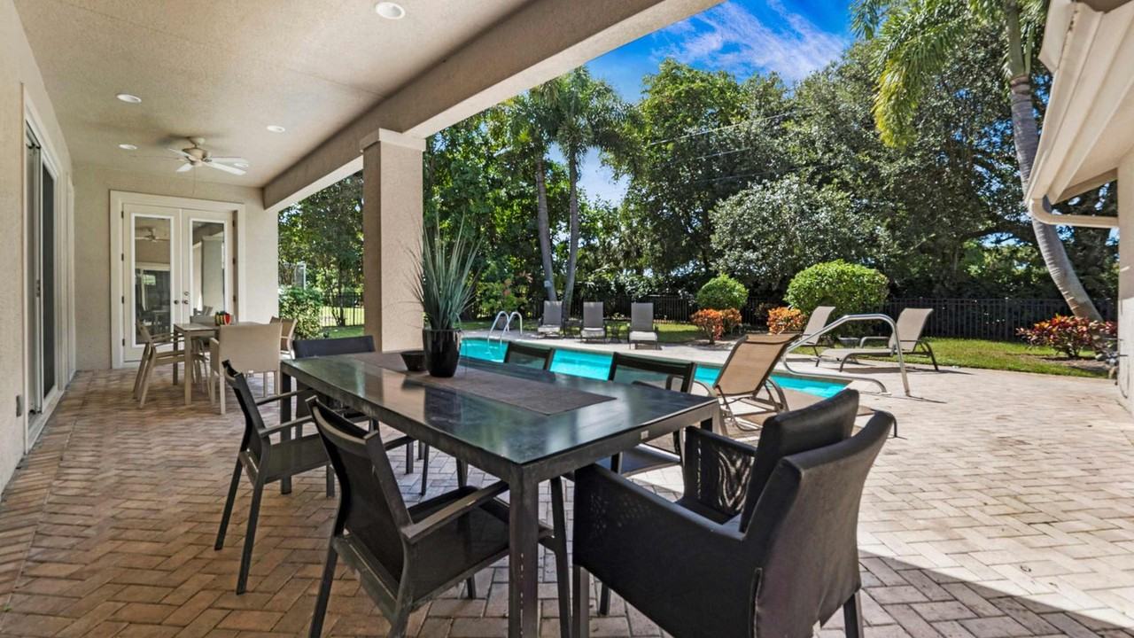 445 Palm River Blvd #1534811P - Photo 6 of 39