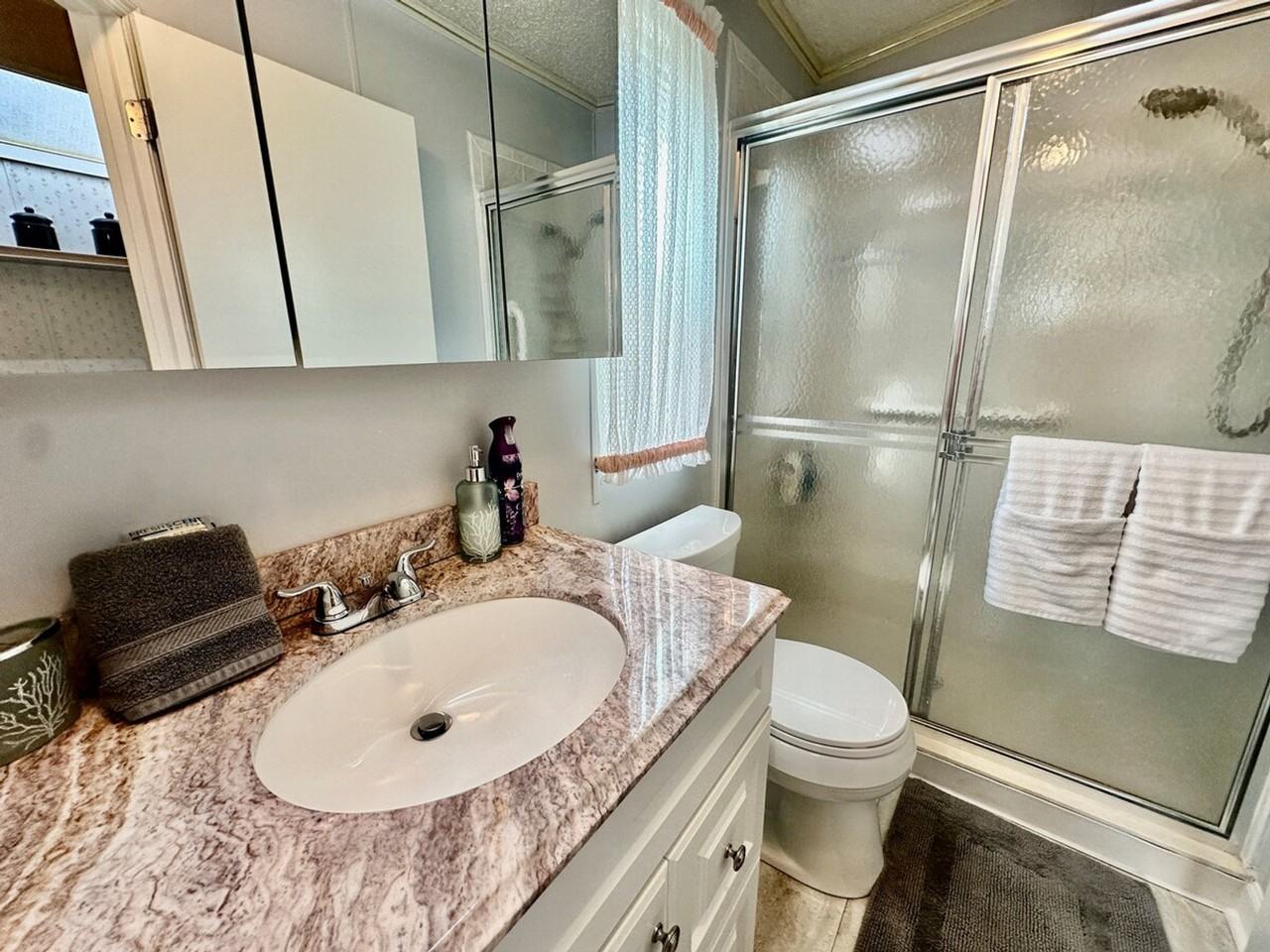2023 Nettles Blvd #1537508P - Photo 6 of 13
