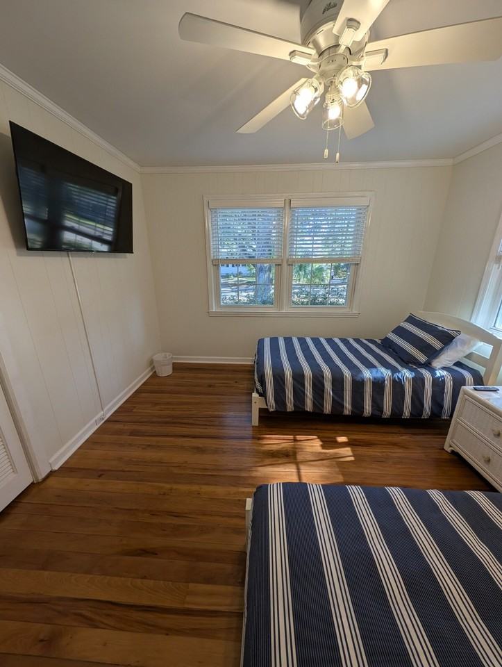 611 Marshview Ln #1539451P - Photo 7 of 17
