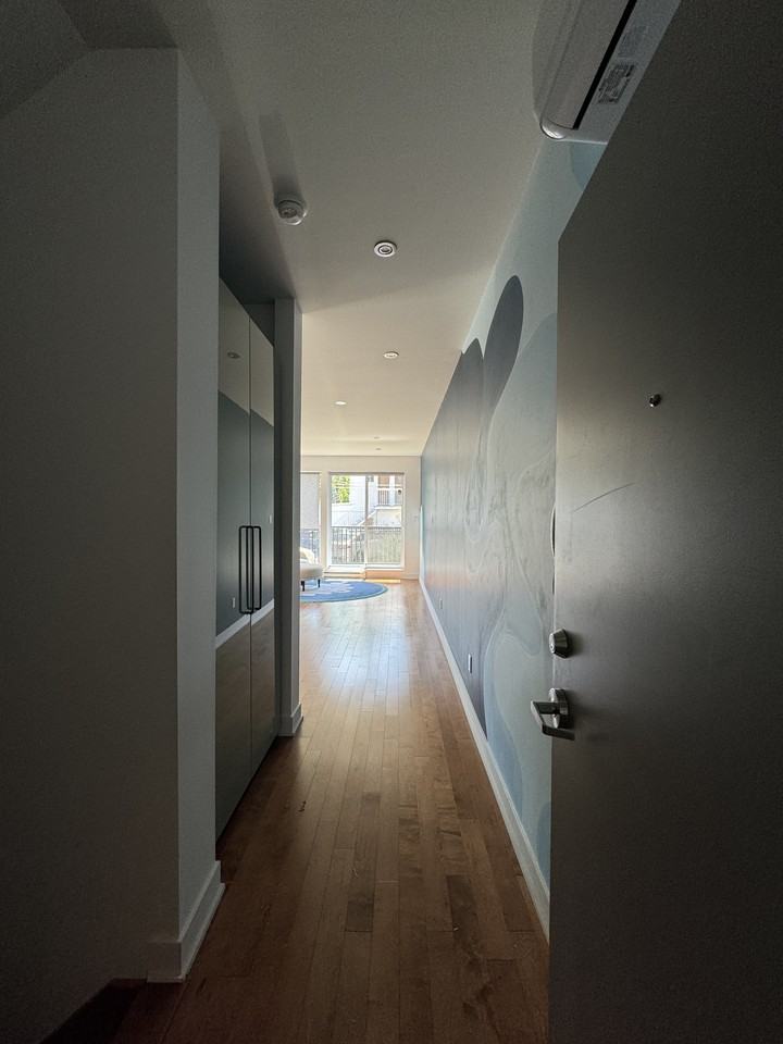 2518 Rue Saint-Zotique Est #102 - Photo 3 of 34
