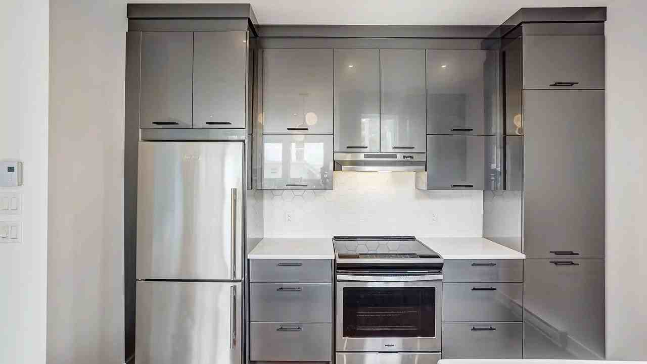 2518 Rue Saint-Zotique Est #102 - Photo 7 of 34