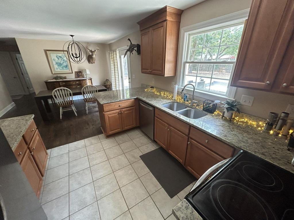 1209 Julian Clark Rd - Photo 3 of 13
