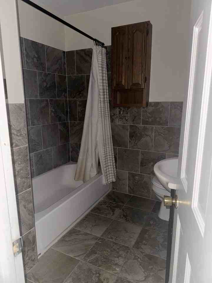 910 Florida Ave #1 - Photo 4 of 7