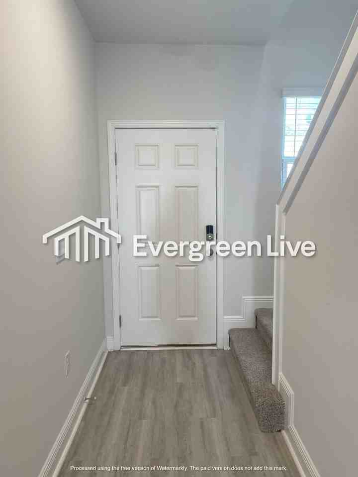 9828 Mcluvin Rd - Photo 2 of 31