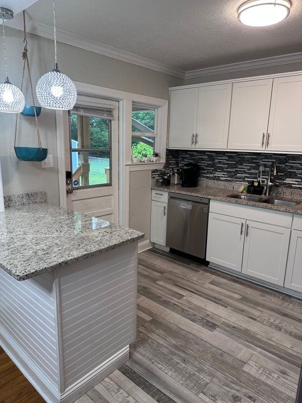 5614 Nettie Rd - Photo 4 of 29
