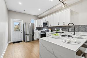 featured image of 2906 Clifton Ave