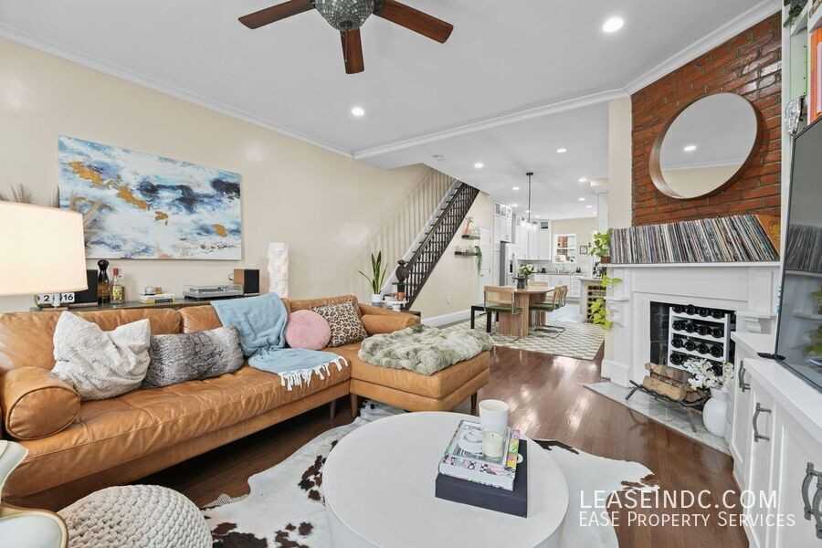 318 U St Nw - Photo 7 of 32