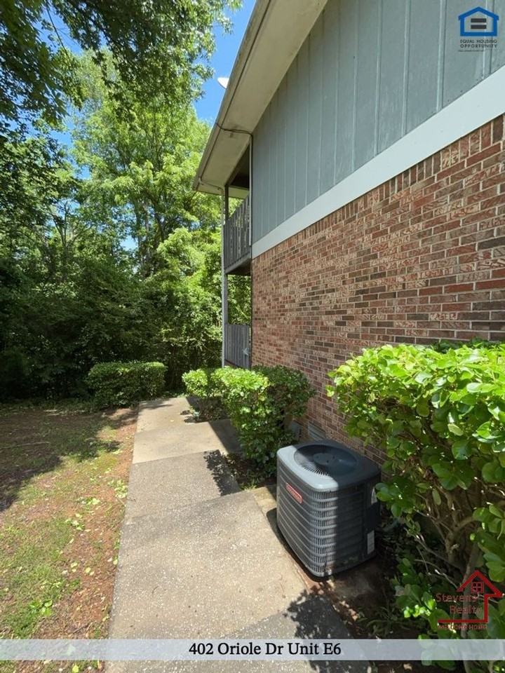 402 Oriole Dr #E6 - Photo 5 of 20