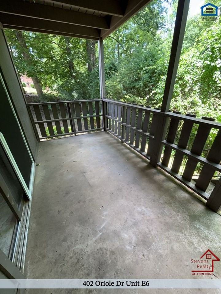 402 Oriole Dr #E6 - Photo 6 of 20