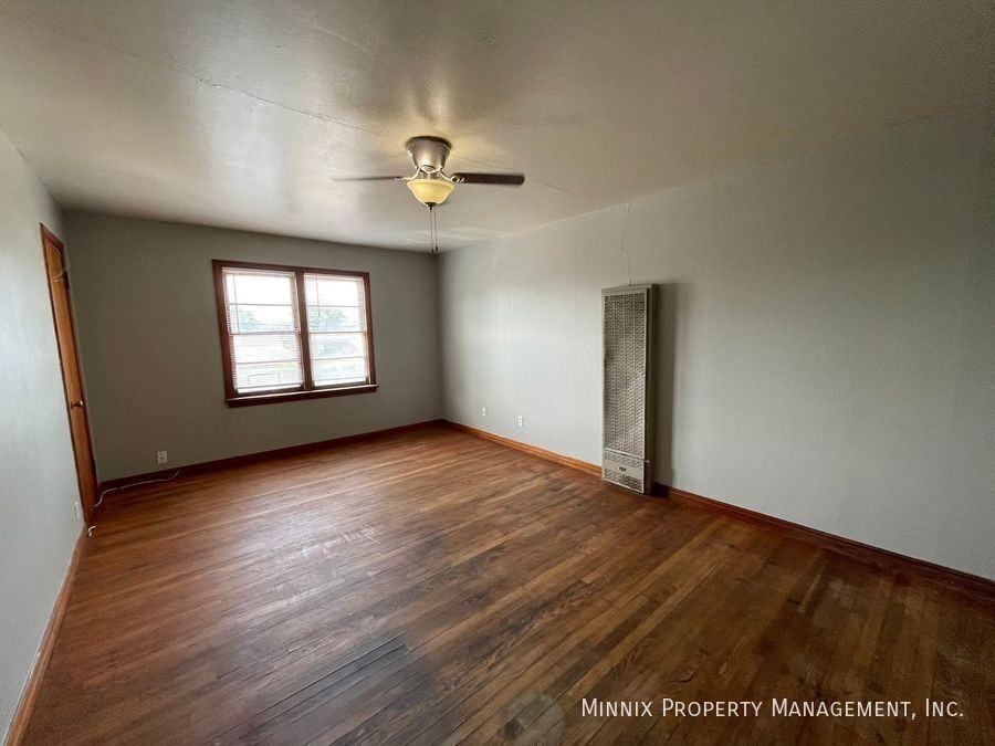 310 Sw 42nd Ave #B - Photo 4 of 14