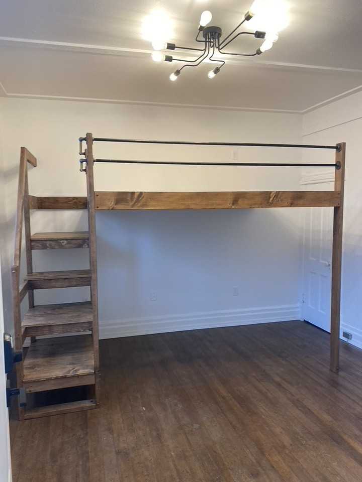 811 Woody St - Photo 4 of 10