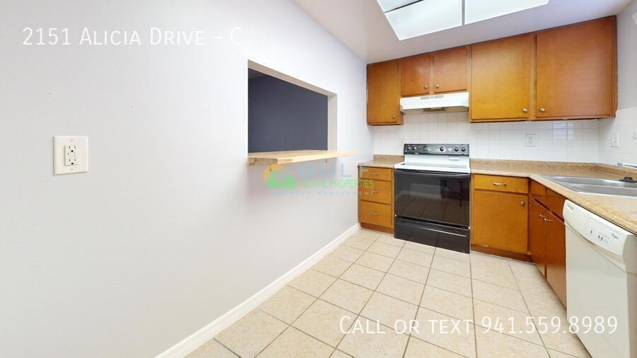 2151 Alicia Dr - Photo 2 of 16