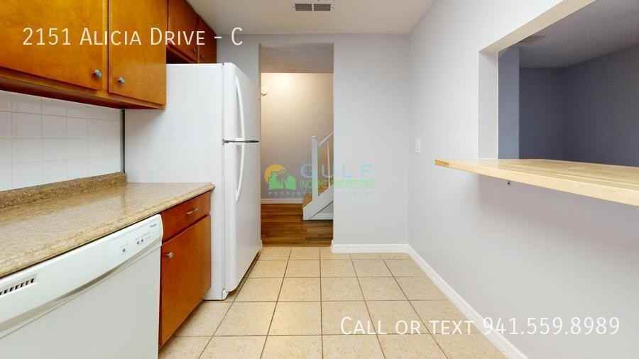 2151 Alicia Dr - Photo 3 of 16