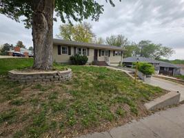 featured image of 906 Elm Ave