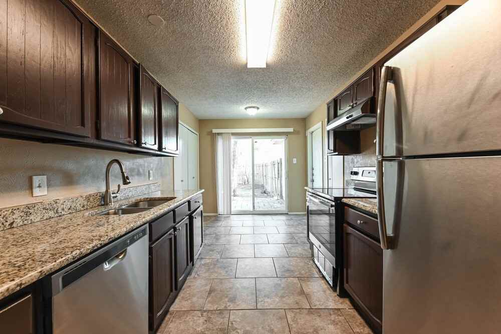 1522 Sunset Ln - Photo 7 of 16