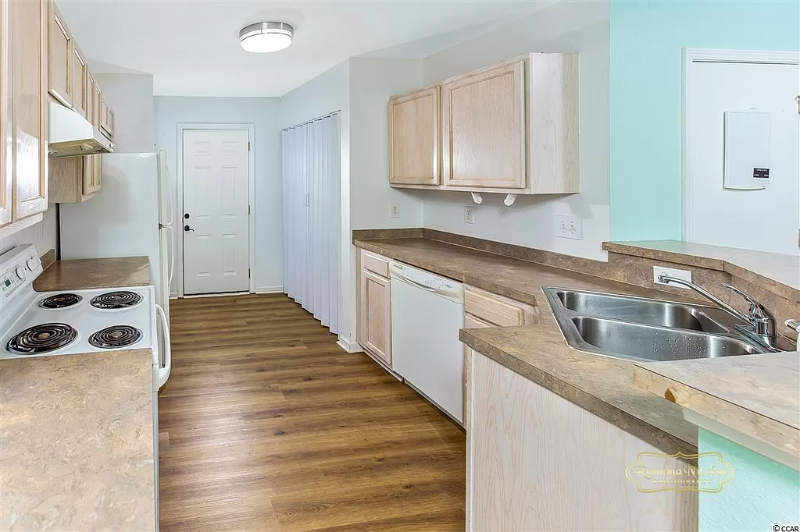 275 Mckendree Ln - Photo 6 of 16