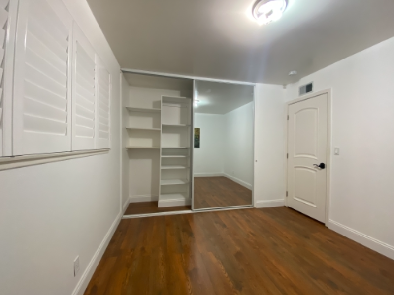 8382 Friesland Dr - Photo 5 of 9