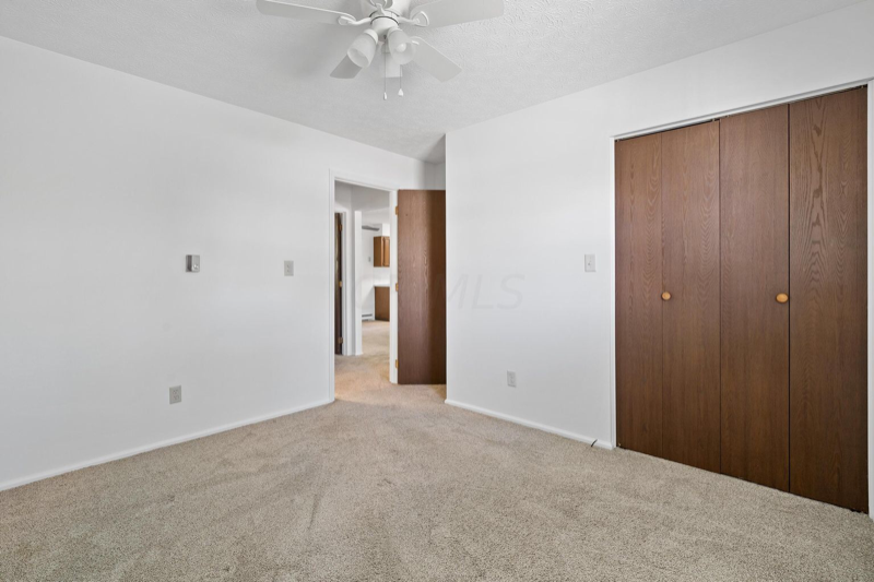 168 Lincoln St - Photo 4 of 5