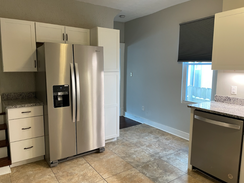 2402 Findley Ave - Photo 5 of 15